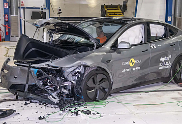 Proč je pojištění elektromobilu stále výrazně dražší než u spalovacího auta