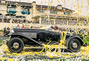 Auto Clarka Gablea ovládlo nejprestižnější přehlídku světa. Konkurenci porazil vůz z roku 1935