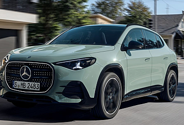 Mercedes svolává přes 310 tisíc aut. Za vším stojí jeden zkorodovaný spínač ve dveřích