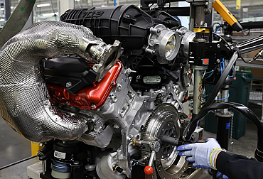 Postav si vlastní V8 do Corvetty: Chevrolet vrací zážitek, který nemá ani Ferrari