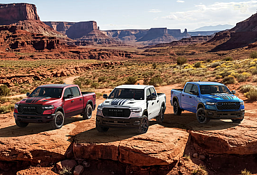 Ram slaví 250 let Ameriky po svém. Nové edice 1500 America250 vypadají jako pojízdné vlastenecké billboardy