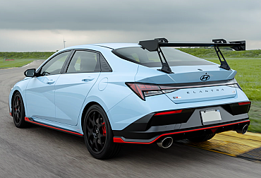 Hyundai Elantra N TCR Edition dorazí za překvapivou cenu a míří přímo na Civic Type R