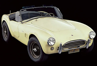 Tahle špinavá Shelby Cobra pobláznila sběratele. Právě proto, že ji nikdo neopravoval