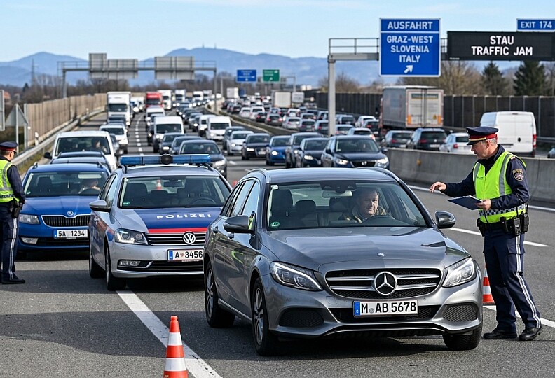 Šok pro řidiče v Rakousku: navigace radí odbočit, policie vás okamžitě otočí