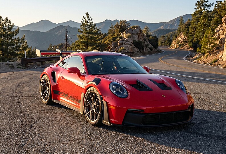 Krize v Porsche? Prodeje klesají, zisky se propadly a chybí klíčové modely