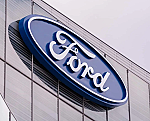 Ford chtěl nahradit lidi umělou inteligencí. Teď je&nbsp;zoufale bere zpět