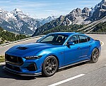 Ford chystá čtyřdveřový Mustang. A&nbsp;nevypadá to&nbsp;jako kompromis